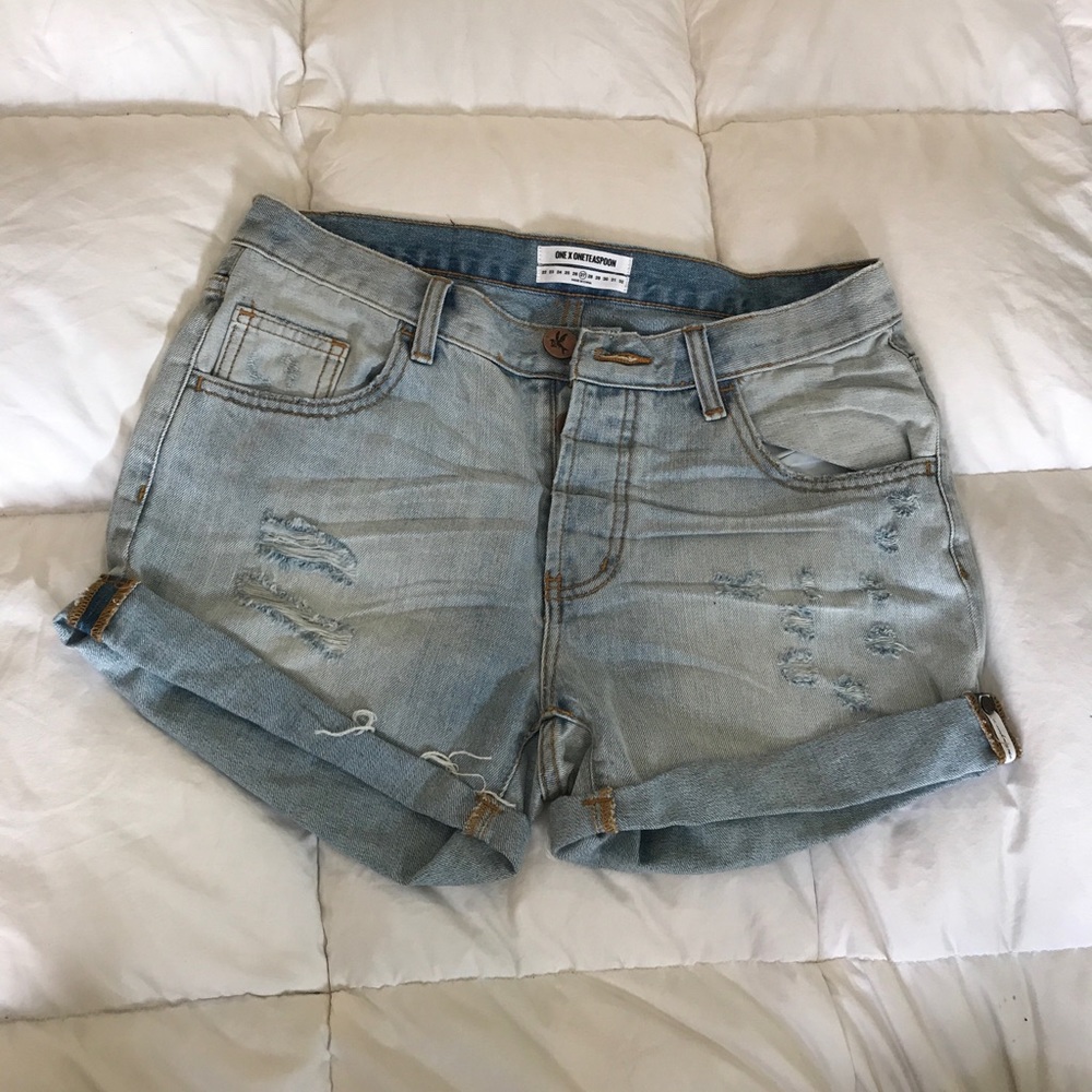 One x teaspoon jean cut off shorts
